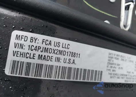 2021 Jeep Cherokee Limited 4X4 from USA, damaged, VIN 1C4PJMDX2MD178811